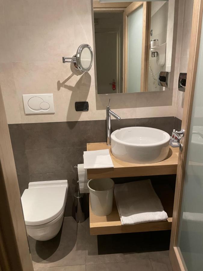 De Petris 3* Roma