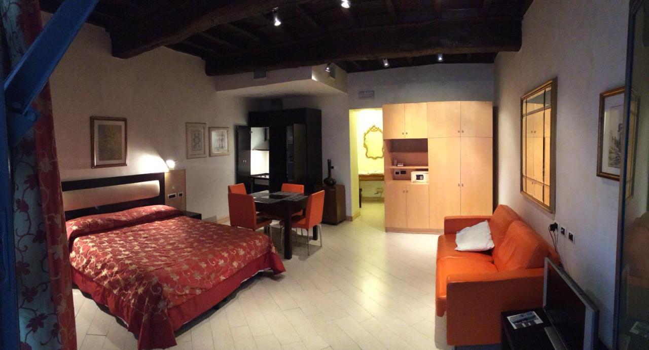 De Petris 3* Rome