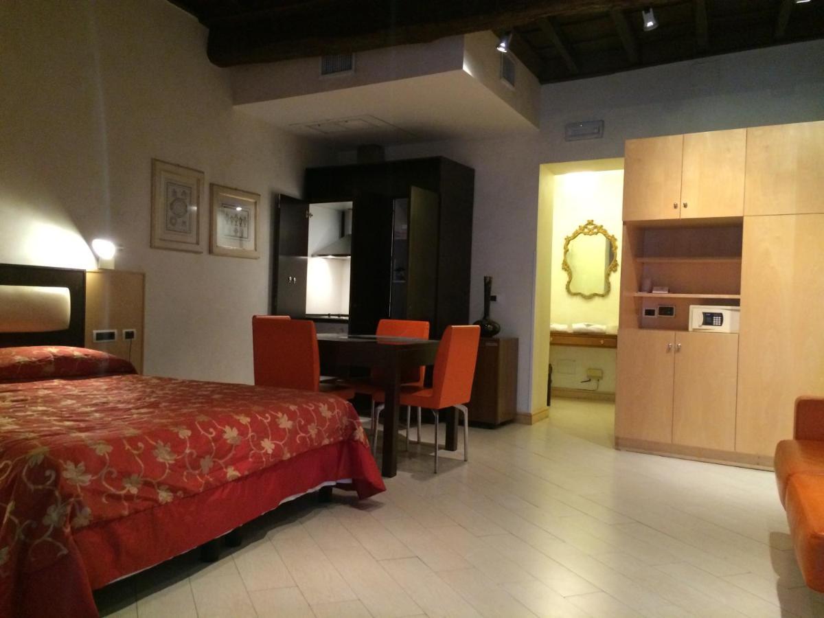 Hotel De Petris Rome