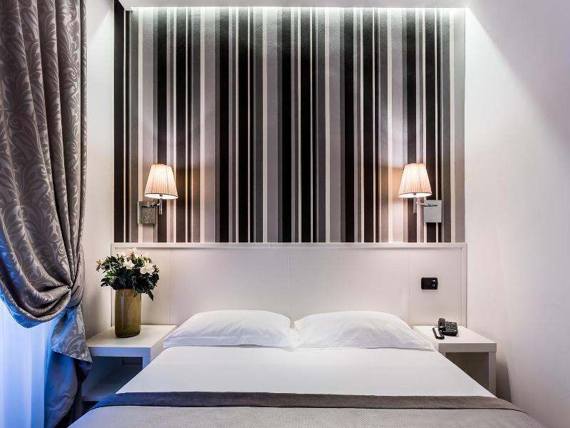 De Petris 3* Rome